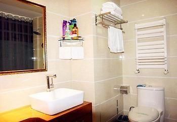 Fu Yuan Business Hotel- Luanchuan Gucheng  Esterno foto